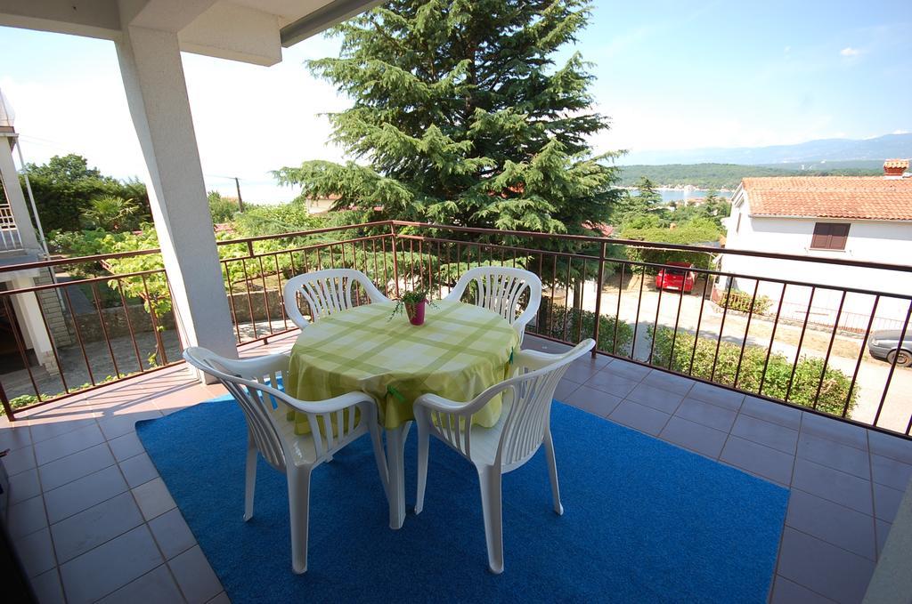 Apartments Dida By El-Pi Tours Njivice Rom bilde