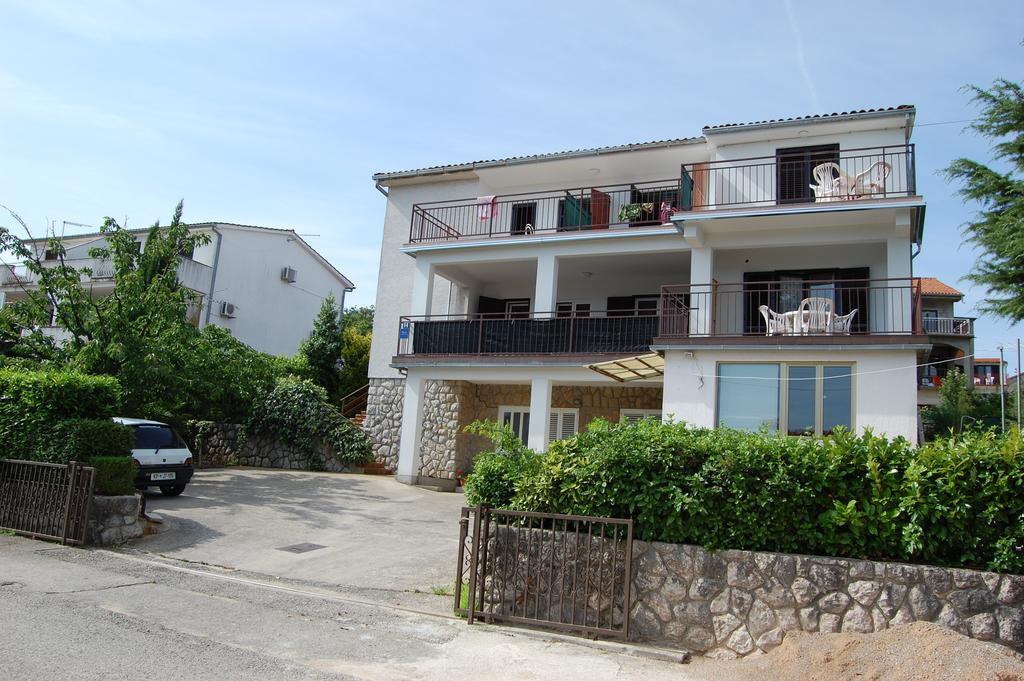 Apartments Dida By El-Pi Tours Njivice Eksteriør bilde