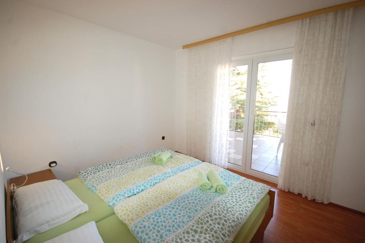 Apartments Dida By El-Pi Tours Njivice Eksteriør bilde